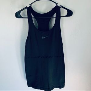 Nike•Dri-Fit Workout Tank Top